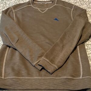 Tommy Bahama Olive Green crewneck with blue accent.Only wore occasionally.